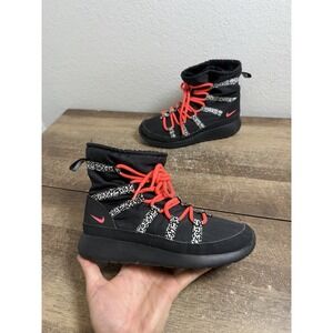 Nike Rosherun Sneakerboots GS Black Hyper Punch 654492-002 Size 4.5Y 6W